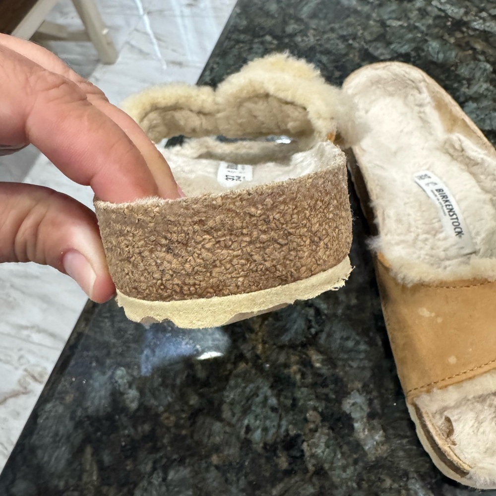 Birkenstock Madrid Big Buckle Tan Shearling Clogs - Picture 10 of 13